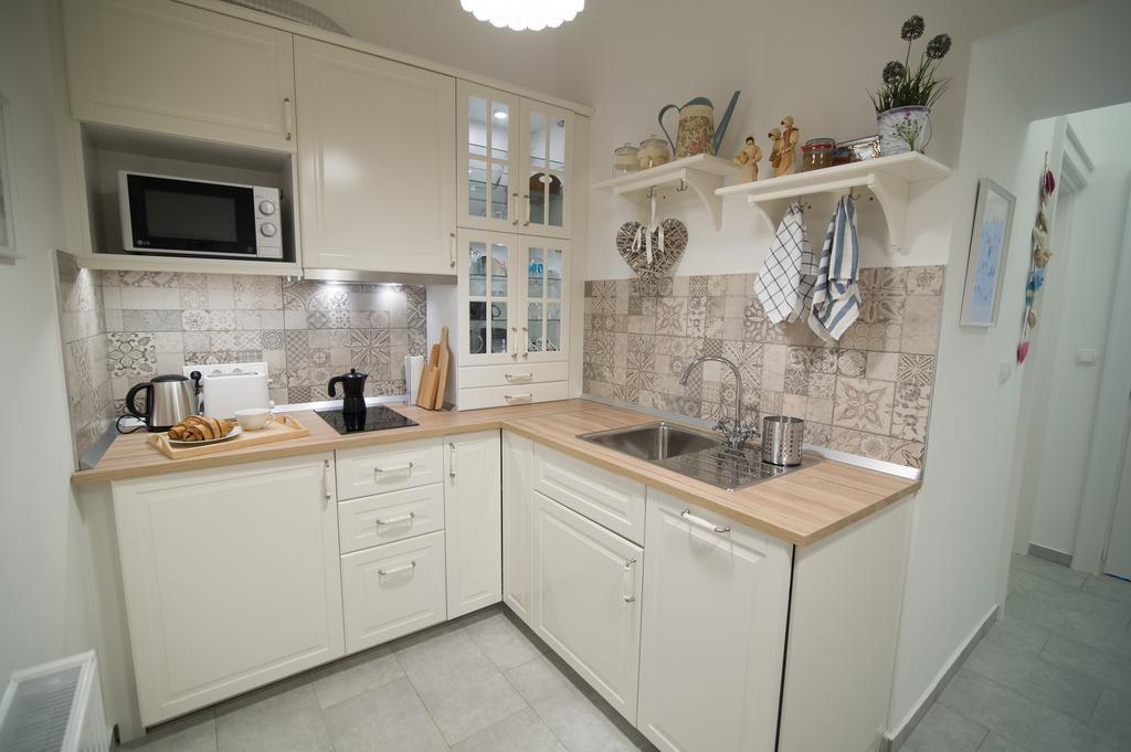 Brody Apartman Эгер Экстерьер фото