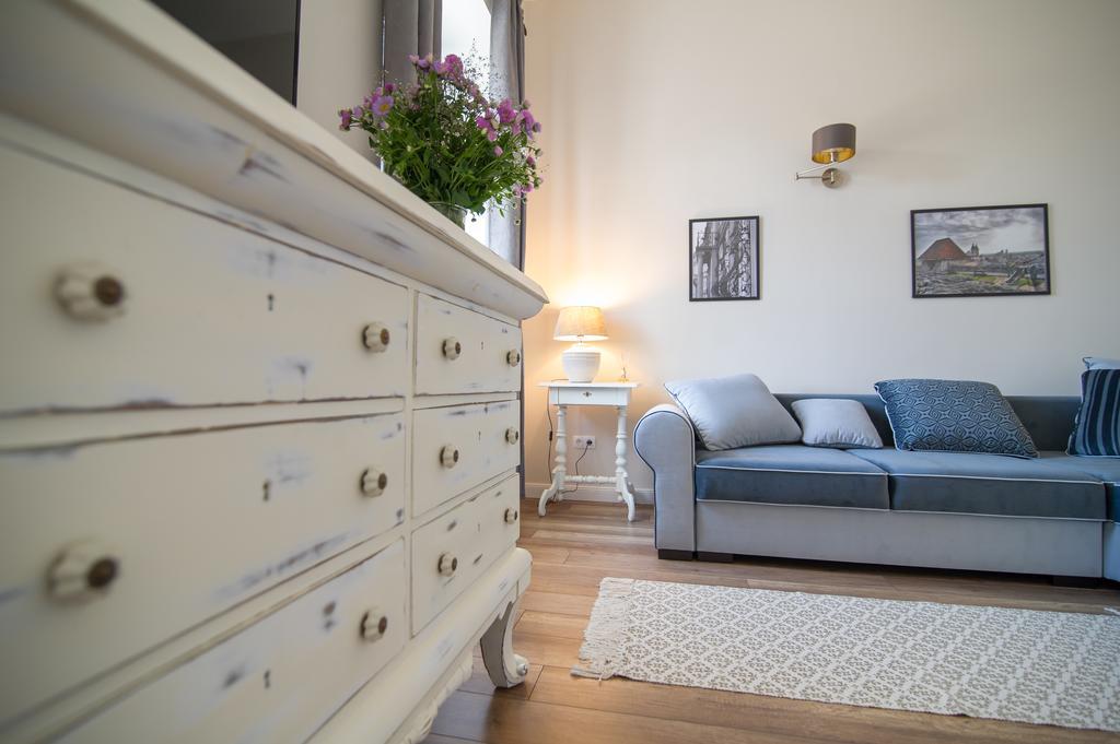 Brody Apartman Эгер Экстерьер фото
